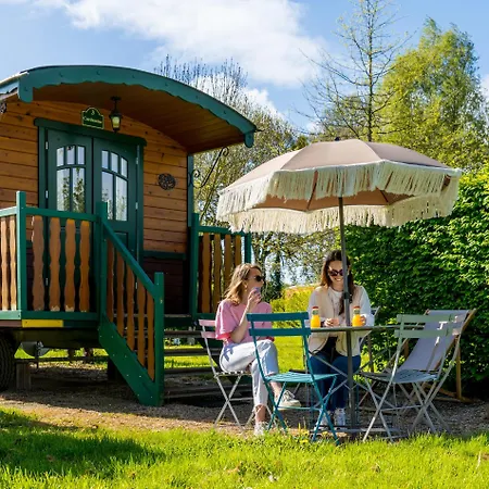 Les Roulottes & Du Moulin