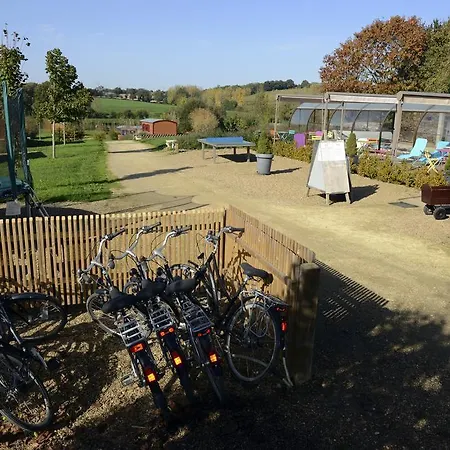 Les Roulottes & Du Moulin * Chenillé-Changé