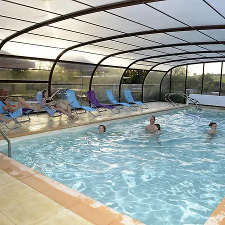 Les Roulottes & Du Moulin * Chenillé-Changé