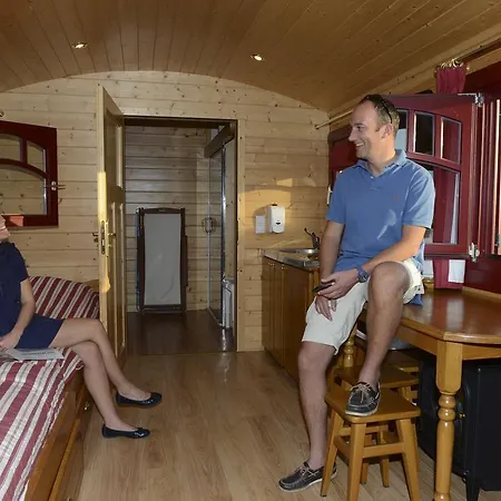 Les Roulottes & Du Moulin * Chenillé-Changé