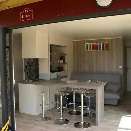 Les Roulottes & Du Moulin Σπίτι διακοπών Chenillé-Changé