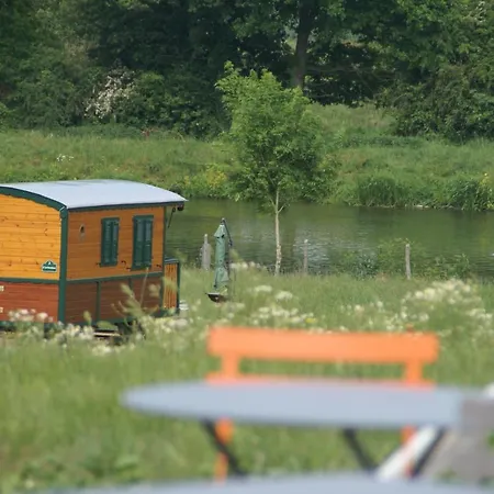 Les Roulottes&cottages Du Moulin *