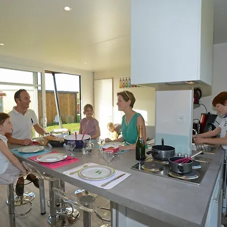 Feriehus Les Roulottes & Du Moulin Chenillé-Changé