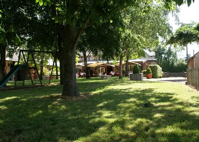 Les Roulottes & Du Moulin * Chenillé-Changé