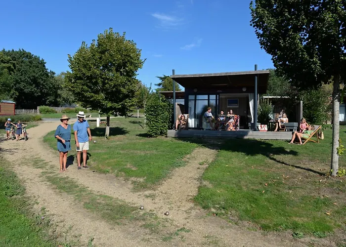 Les Roulottes & Du Moulin Chenillé-Changé