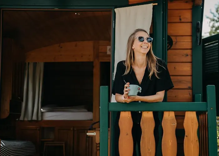 펜션 Les Roulottes & Du Moulin *