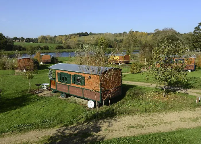 펜션 Les Roulottes & Du Moulin