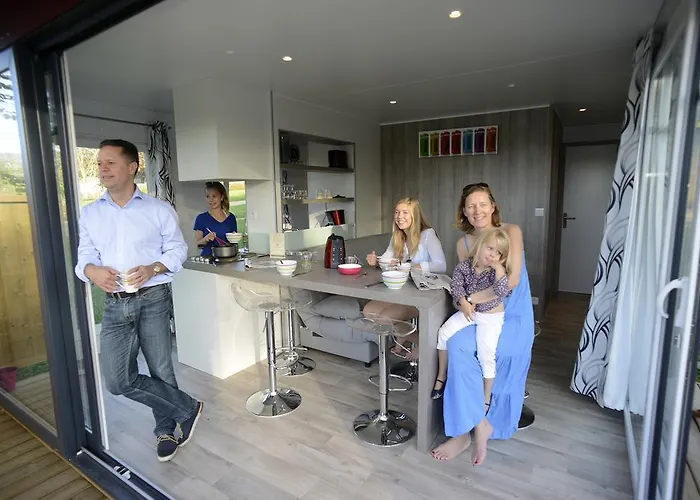 펜션 Les Roulottes & Du Moulin